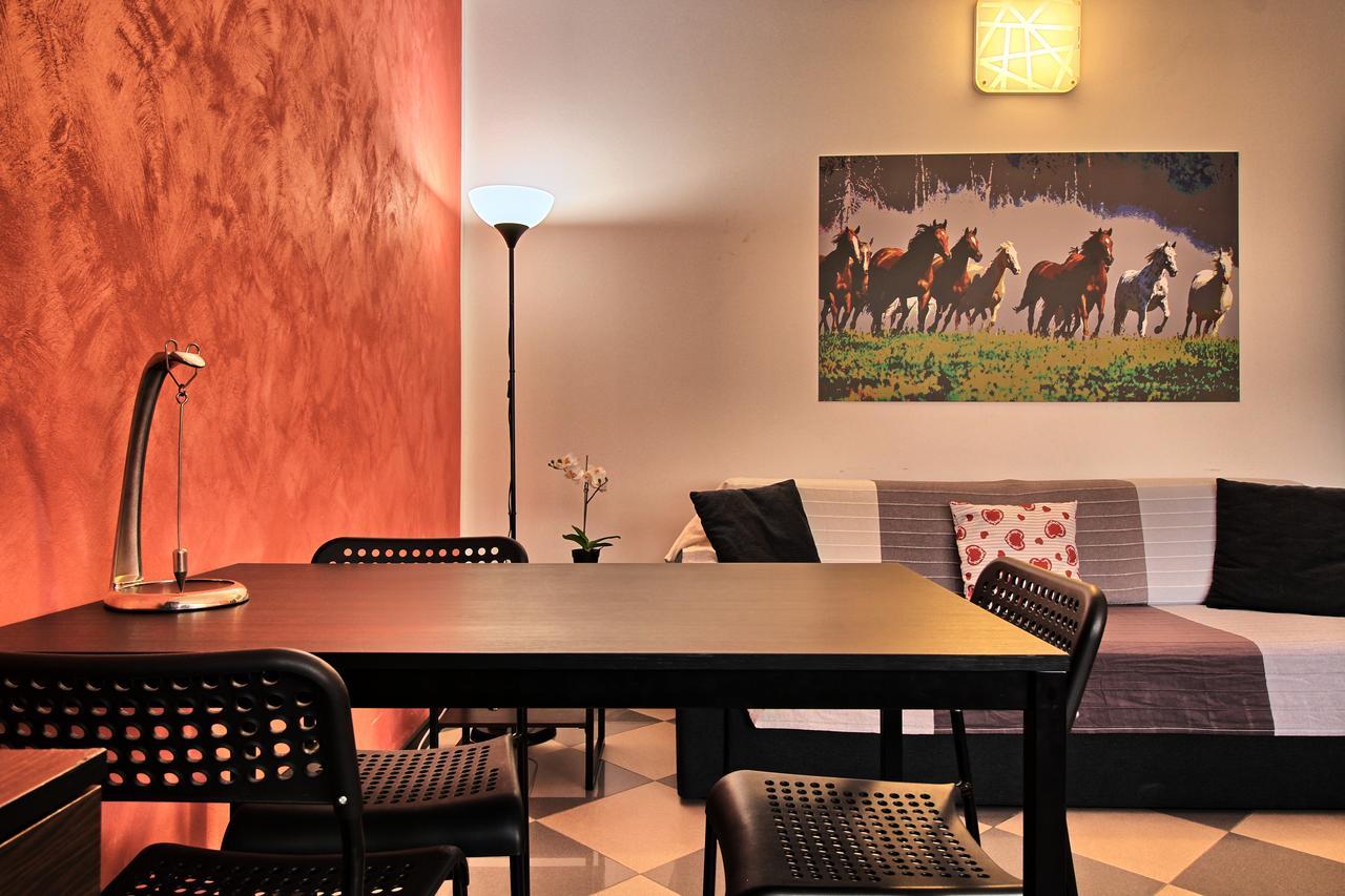 Casa Aurora Self Catering Studio Como Vacanze 외부 사진